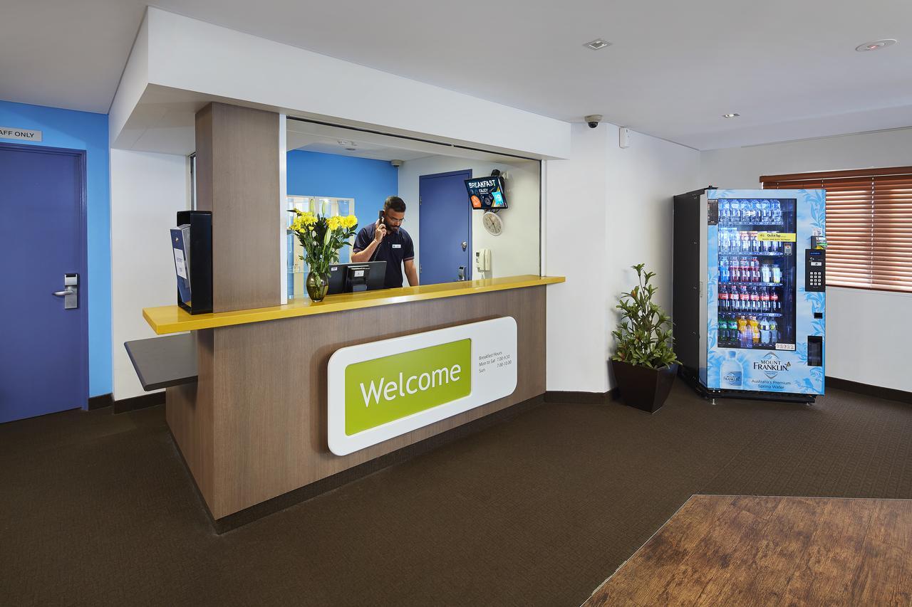 Ibis Budget Perth Airport Buitenkant foto