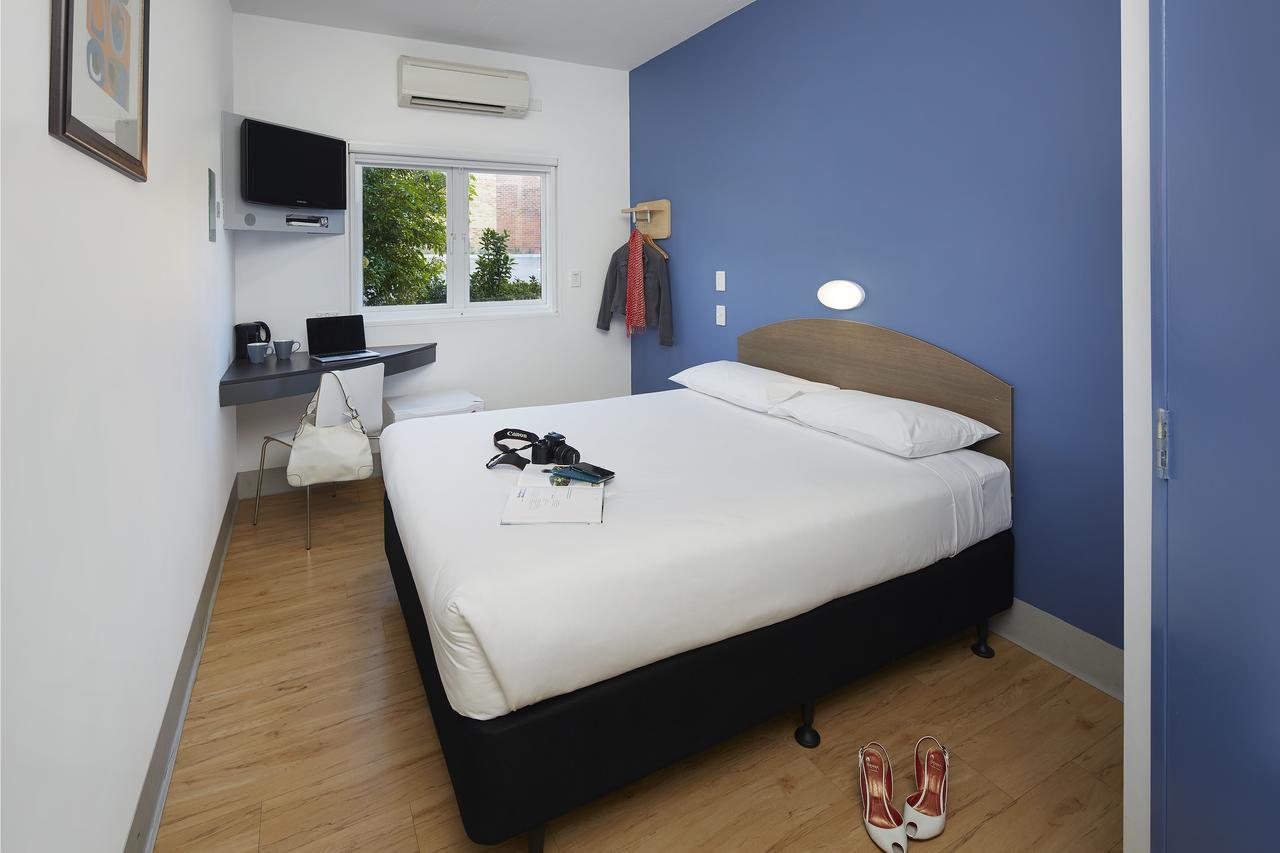 Ibis Budget Perth Airport Buitenkant foto