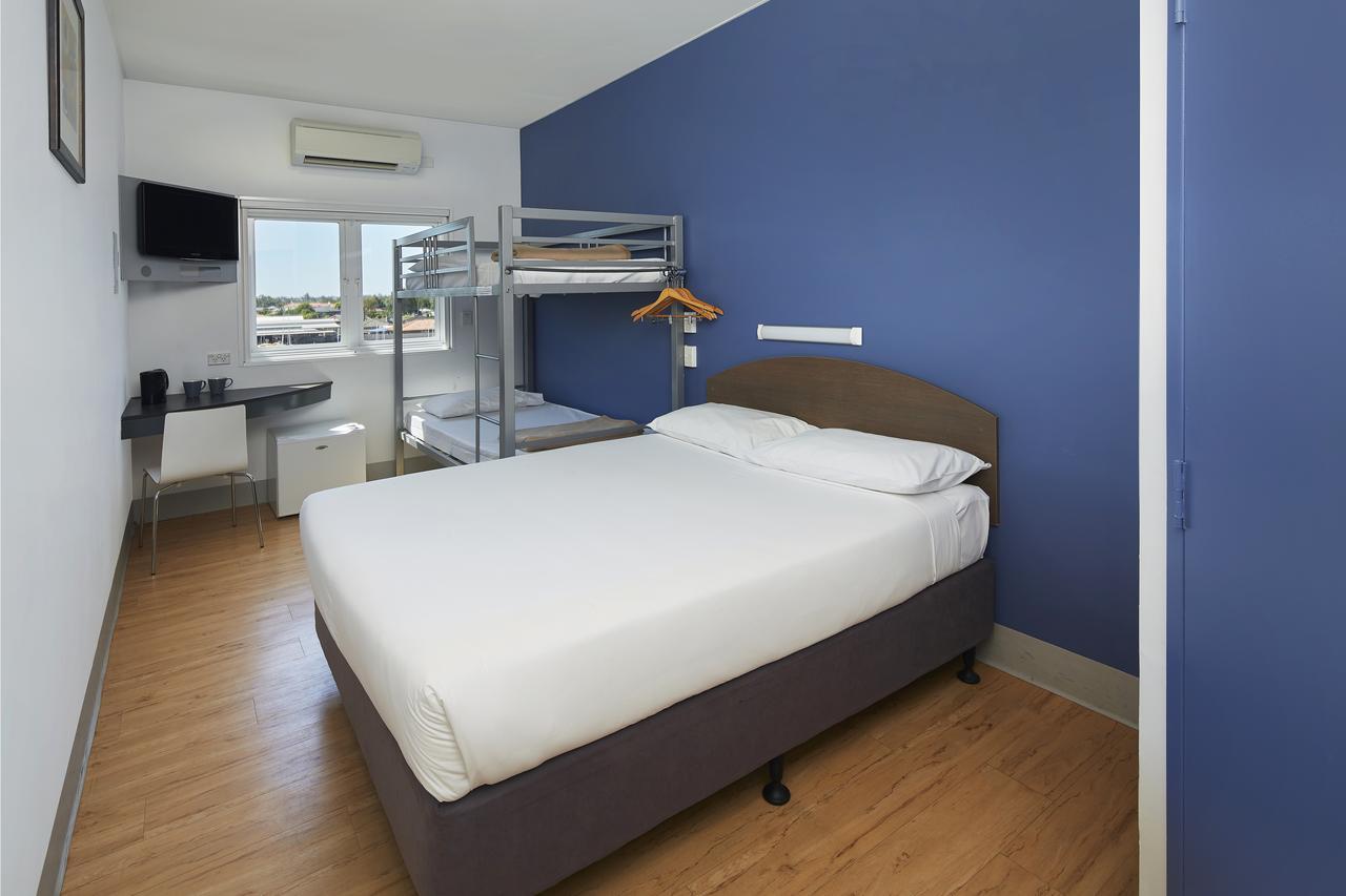 Ibis Budget Perth Airport Buitenkant foto
