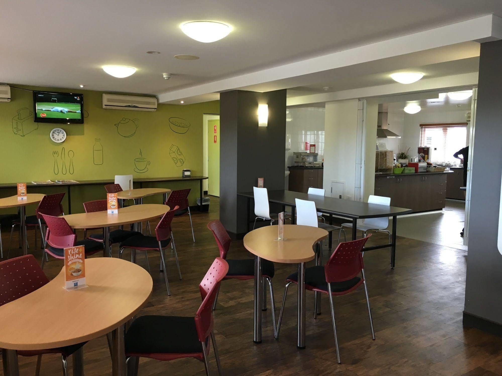Ibis Budget Perth Airport Buitenkant foto