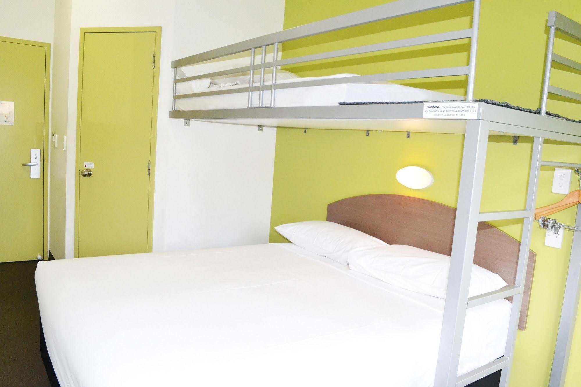 Ibis Budget Perth Airport Buitenkant foto